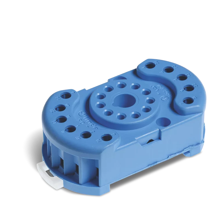 Type 90.23 - Socket with box clamp terminals